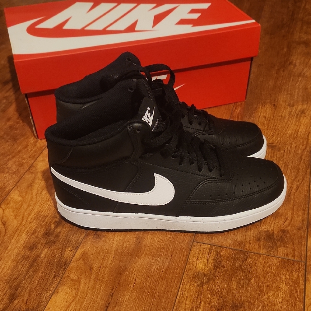 Nike Men's Black High-Top Sneakers with White Swoosh